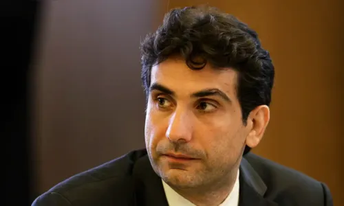 Pix deve permanecer sob gestão pública, esclarece presidente do BC