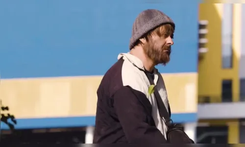 Prefeito vira morador de rua e sai pedindo esmola para ver a realidade