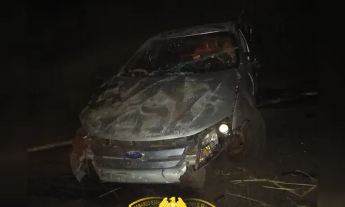 Capotamento deixa motorista ferido em rodovia de Arapongas