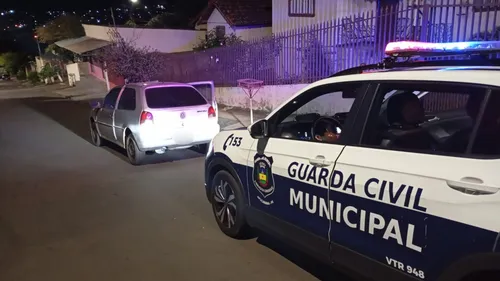 GCM recupera veículo furtado durante a madrugada em Apucarana