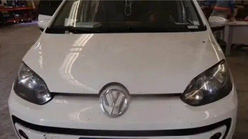 Lotes incluem dois carros por R$ 3,6 mil
