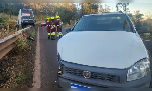 Van é arremessada após colisão no Contorno Sul de Apucarana