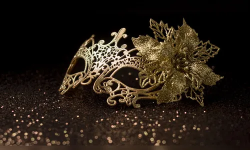 Homens pagam até R$ 11 mil para participar de festa com “sugar babies”