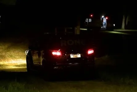 O carro foi recuperado após o motorista de aplicativo ser assaltado.


Fonte: portal Massa