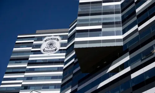 PF diz que Bolsonaro burlou STF e encaminhou 300 vídeos pelo WhatsApp