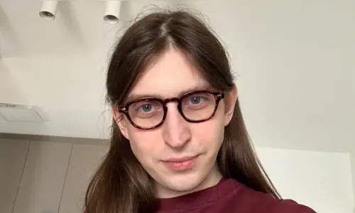 Câmara pode pautar projeto contra ‘adultização’ de crianças nas redes