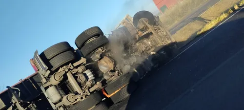 O motorista saiu ileso do acidente