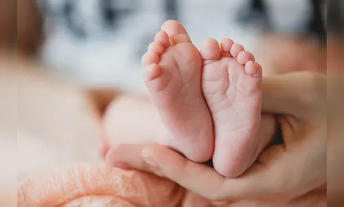 Bebê de 30 dias engasga com leite materno em Apucarana