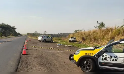 Adolescente morre em colisão frontal entre carro e picape no Paraná