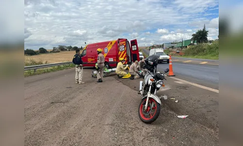 Motociclista tem suspeita de fratura após sofrer queda na BR-376 em Apucarana