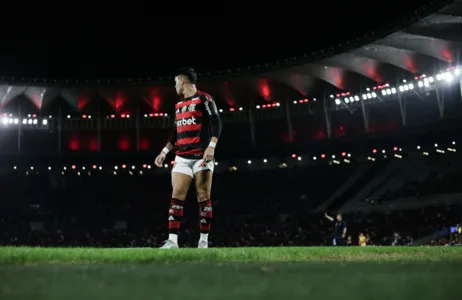 Técnico Filipe Luís poderá repetir a escalação pela primeira vez desde março