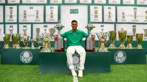 Vanderlan assina com o Bragantino até 2030 após deixar o Palmeiras