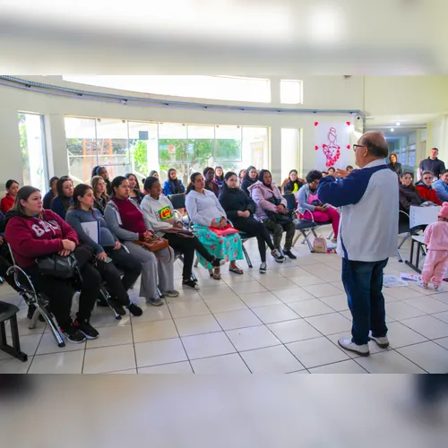 Arapongas celebra Dia da Gestante com palestra e sorteio de brindes