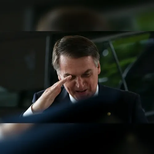 Relatório da PF diz que Bolsonaro movimentou R$ 30,5 milhões em um ano
