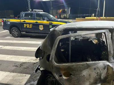 A ocorrência teve início por volta das 2 horas da madrugada desta sexta-feira (12)