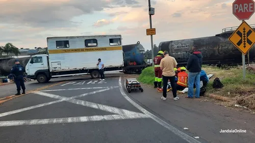 Acidente ocorreu nesta manhã de sábado