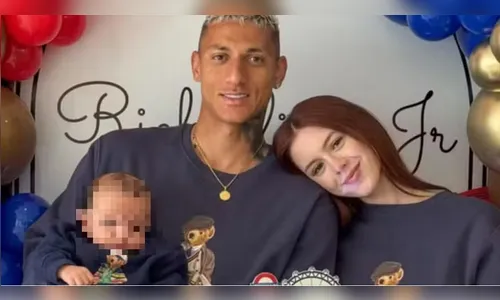 Amanda Araújo desabafou sobre os comentários maldosos sobre a aparência de seu filho com Richarlison
