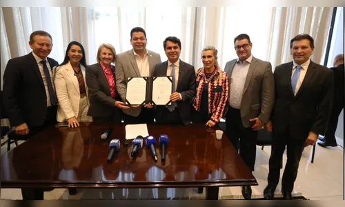Deputados estaduais do Paraná ganham Código de Ética