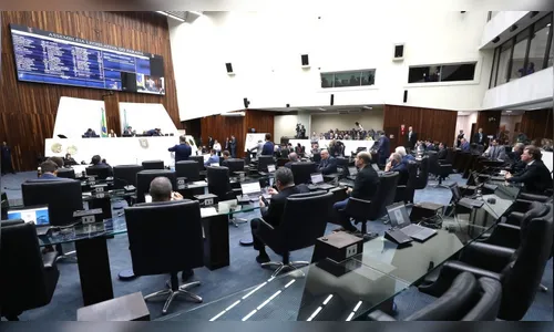 Deputados aprovam redução de IPVA no Paraná