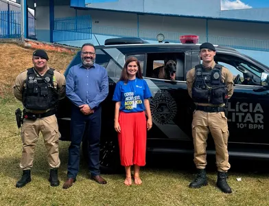 Durante a ação, os alunos puderam interagir com os policiais, conhecer as viaturas e equipamentos utilizados no dia a dia do trabalho