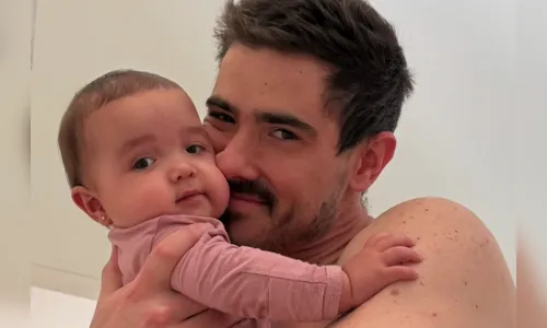 Homem descobre câncer no cérebro um mês antes do nascimento da filha