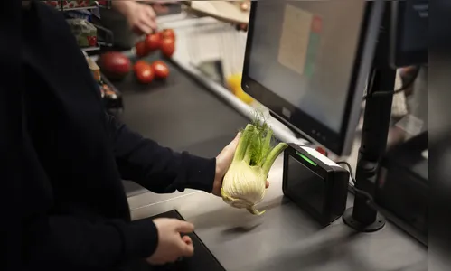 Caixa de supermercado de Maringá receberá indenização por trabalho diário de 14h
