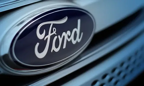 Com vendas fracas de elétricos, Ford deve cortar mais de mil empregos