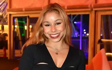 Ginasta Flávia Saraiva