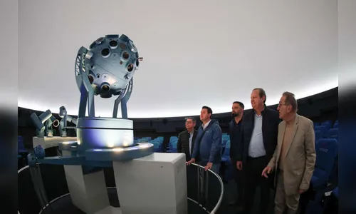 Com visita à Alemanha, Paraná avança em projeto de planetário moderno