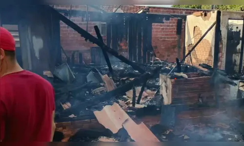 Cadeirante morre carbonizado em incêndio no noroeste do Paraná