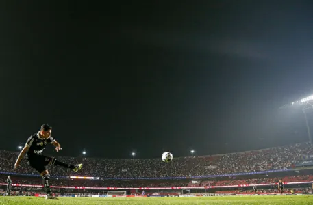 Jogo adiado da 12ª rodada será chave para disputa por vaga na Libertadores