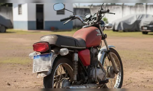 Menores tentam fugir da polícia em Faxinal e moto é apreendida