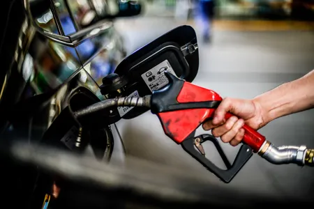 Na gasolina comum, os preços encontrados foram de R$ 5,68 a R$ 6,29,  uma variação de 10,74%