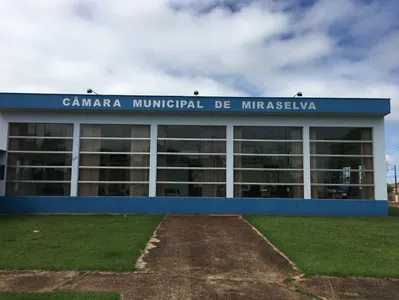 O cargo exige ensino médio completo e idade mínima de 18 anos