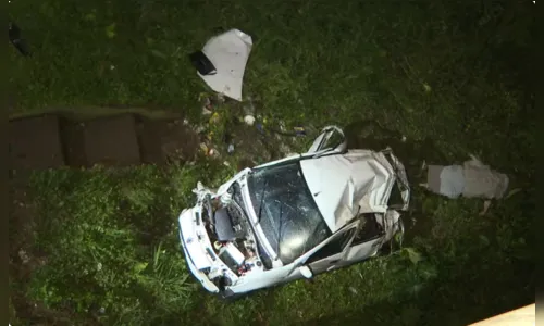 Mulher morre e outra fica ferida após carro cair de ponte na BR-277