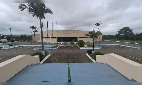 Câmara do Paraná tem concurso com salários até R$ 6,6 mil; saiba mais