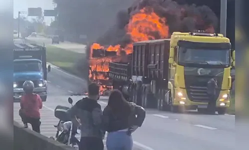 Motociclista morre queimado em grave acidente na BR-116 no Paraná