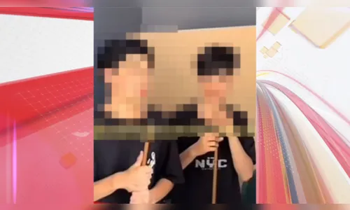 Adolescentes envolvidos em sexo grupal no ônibus no PR pedem desculpas