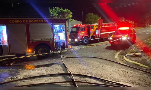 Incêndio em casa no Jardim América mobiliza Bombeiros em Apucarana