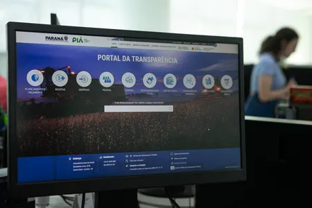 Os pesquisadores avaliaram que o portal da transparência do Paraná se destacou pela navegação organizada e intuitiva, permitindo localizar informações importantes