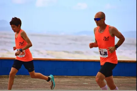 Pai e filho sobem ao pódio e representam Apucarana em corrida em SC