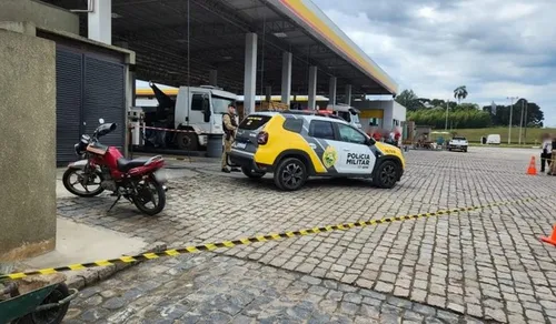 Posto foi isolado pela PM até a retirada do corpo do frentista
