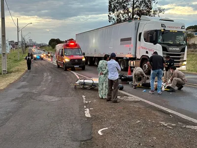 Rapaz seguia com uma Honda Twistter 250 pela Avenida Brasil, que é um trecho da BR-369, quando acabou colidindo com um Ford Ecosport