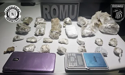Romu prende homem com quase meio quilo de maconha em Arapongas
