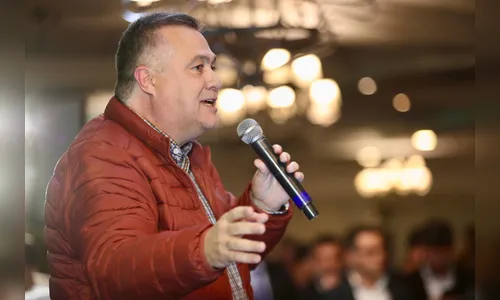 Beto comemora 1,5 mil cirurgias