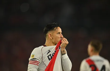 Venda de Mastantuono ao Real Madrid bancou reforços milionários no River Plate