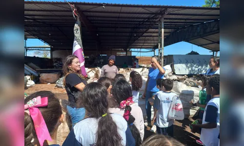 Alunos da Escola César Lattes participam de ação de educação ambiental