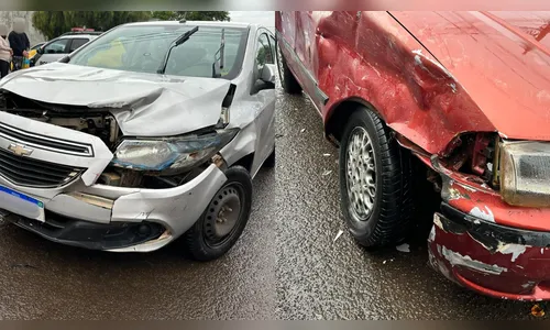 Duas mulheres ficam feridas em acidente em Apucarana
