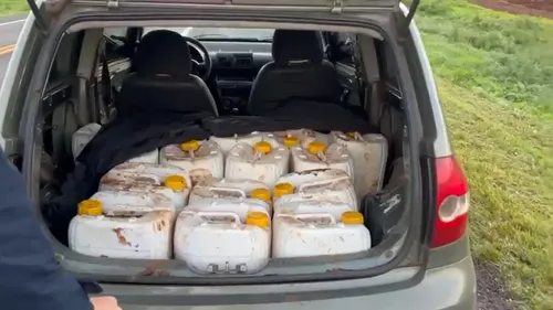 A abordagem aconteceu por volta das 6 horas na BR-277