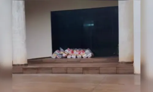 Vereadores do PR aprovam auxílio para si mesmos e moradores protestam